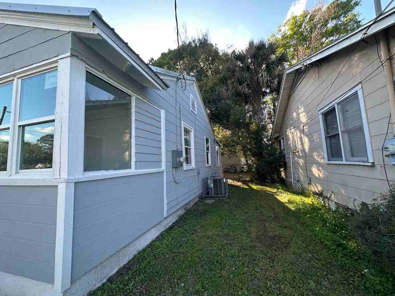 1650 Seminary St - Photo 2 of 20