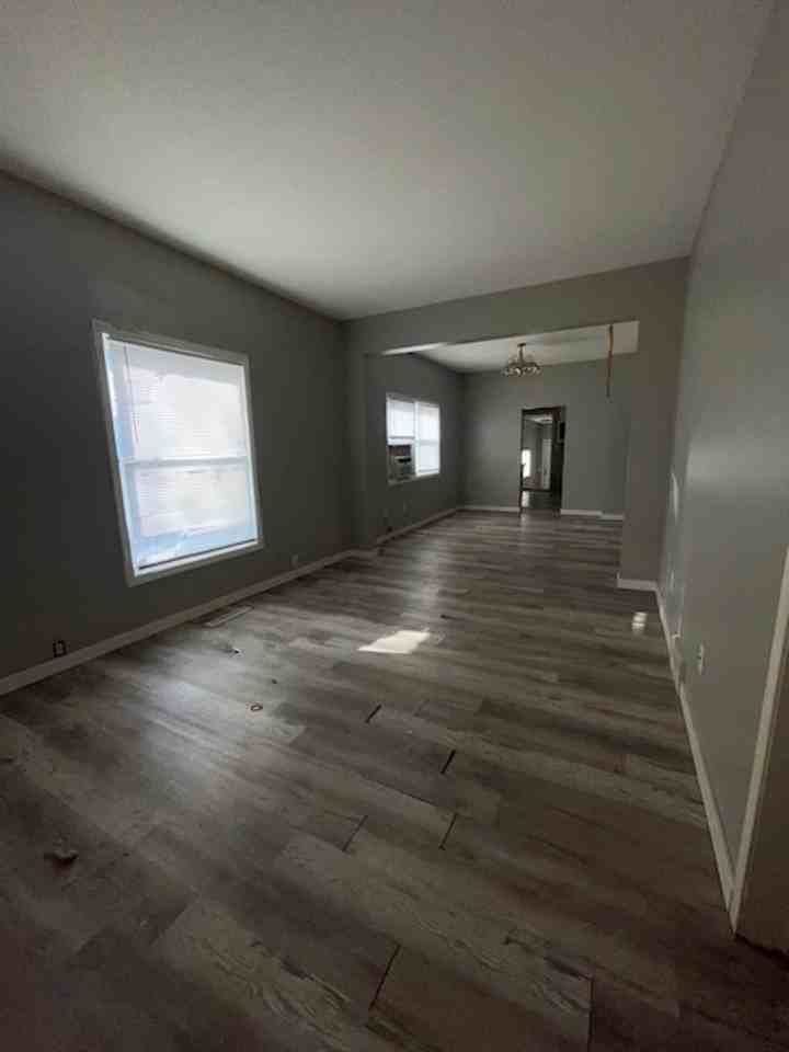 217 S Lyndale Ave - Photo 2 of 8