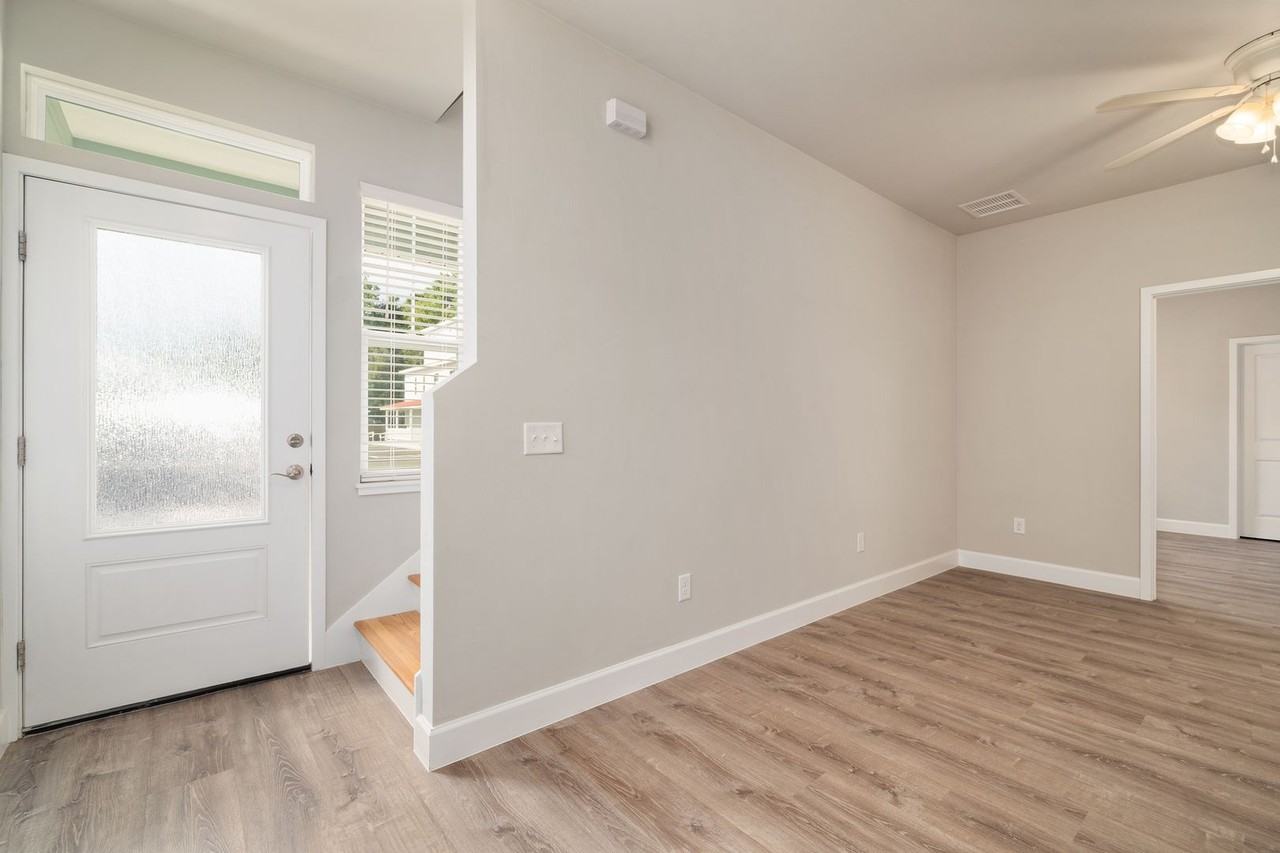 622 Nw 3rd Ave - Photo 5 of 44