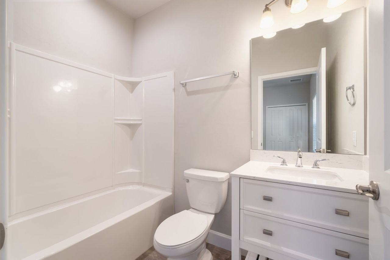 622 Nw 3rd Ave - Photo 7 of 44