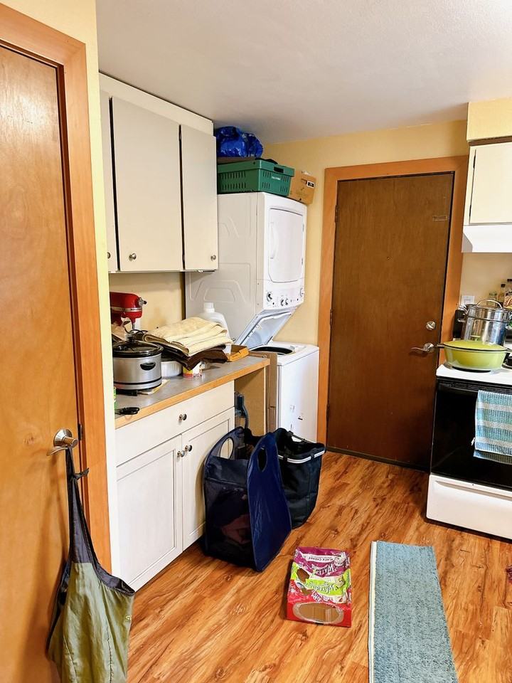 1319 22nd St - Photo 7 of 21