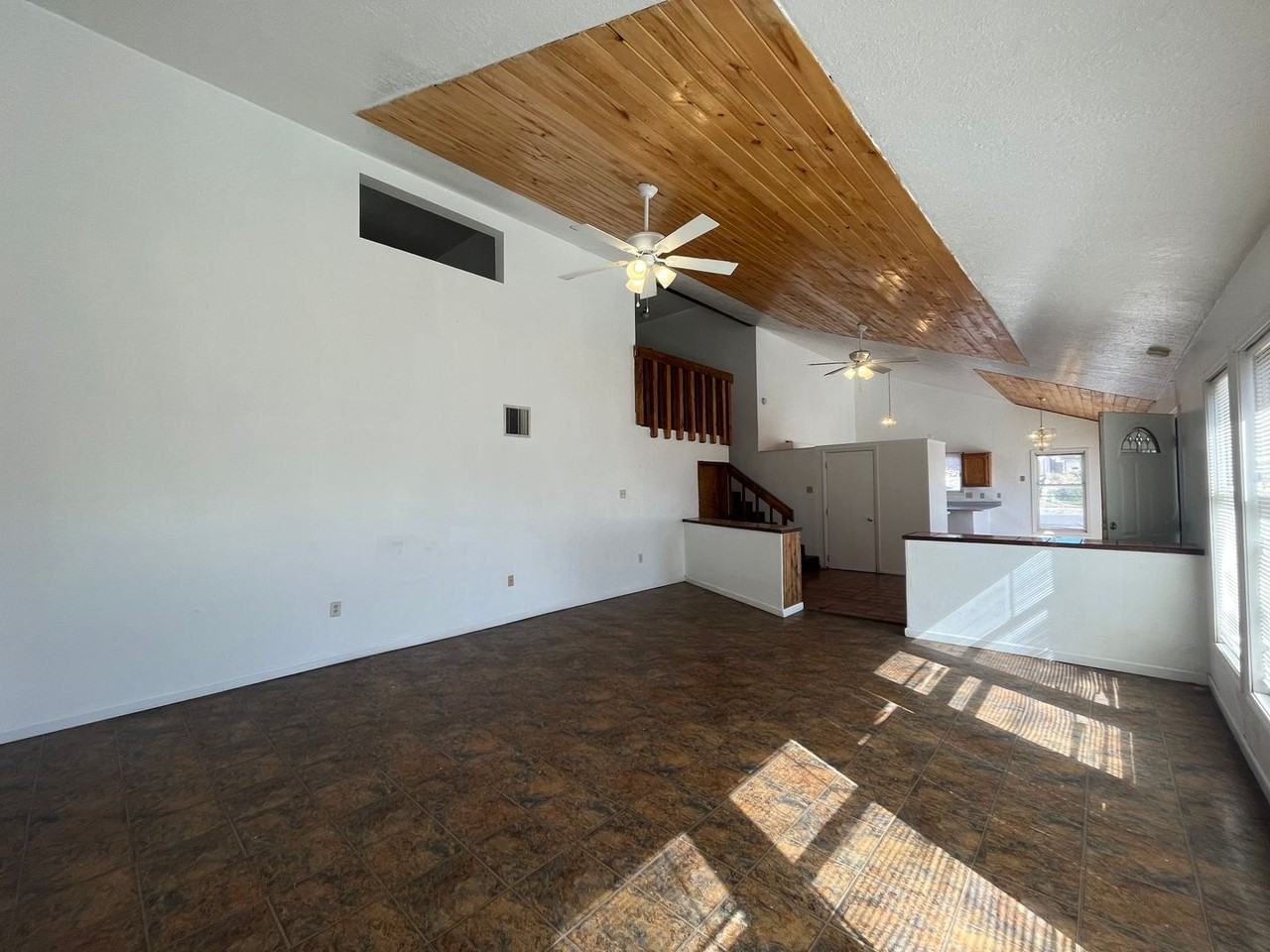 1937 Sunshine Ter Se - Photo 3 of 18