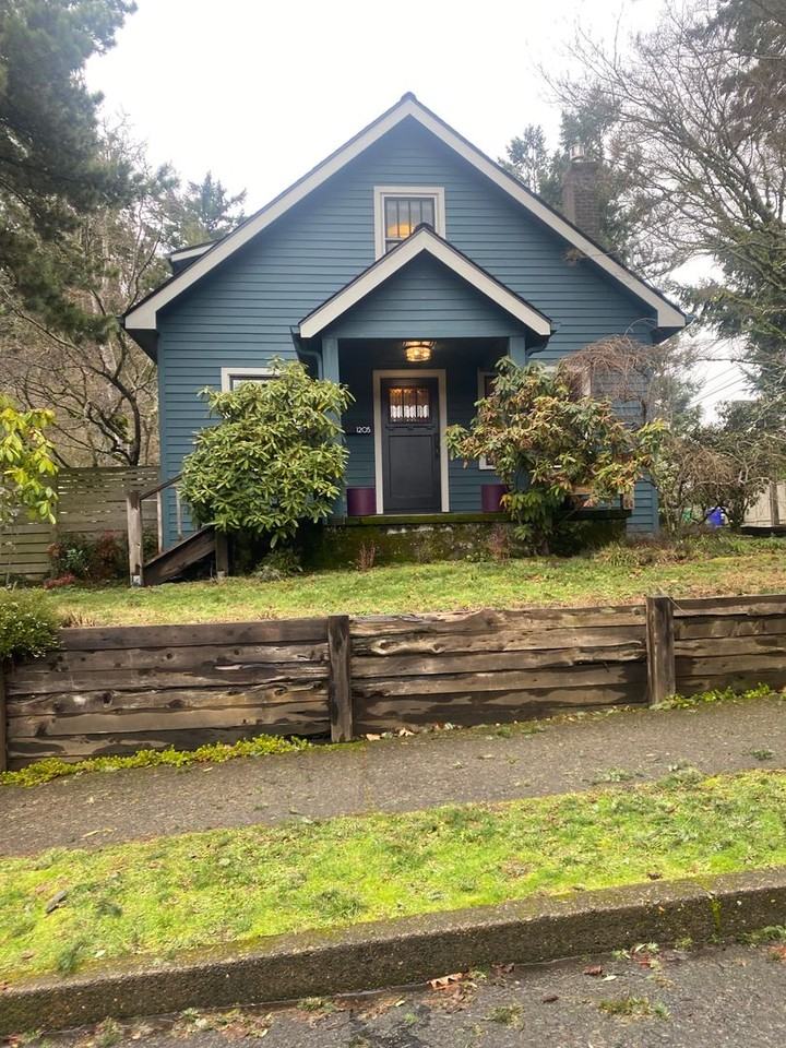 1205 Sw Carson St - Photo 2 of 20