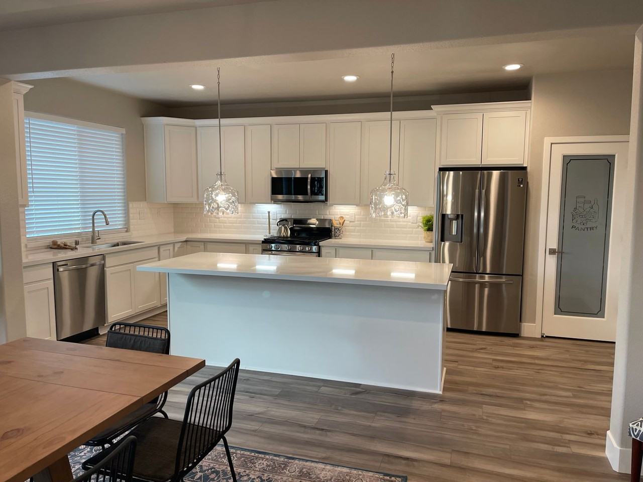 972 Culton St - Photo 2 of 13