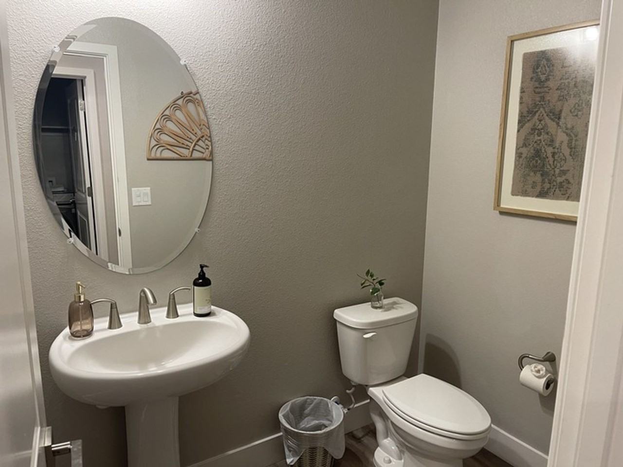 972 Culton St - Photo 6 of 13