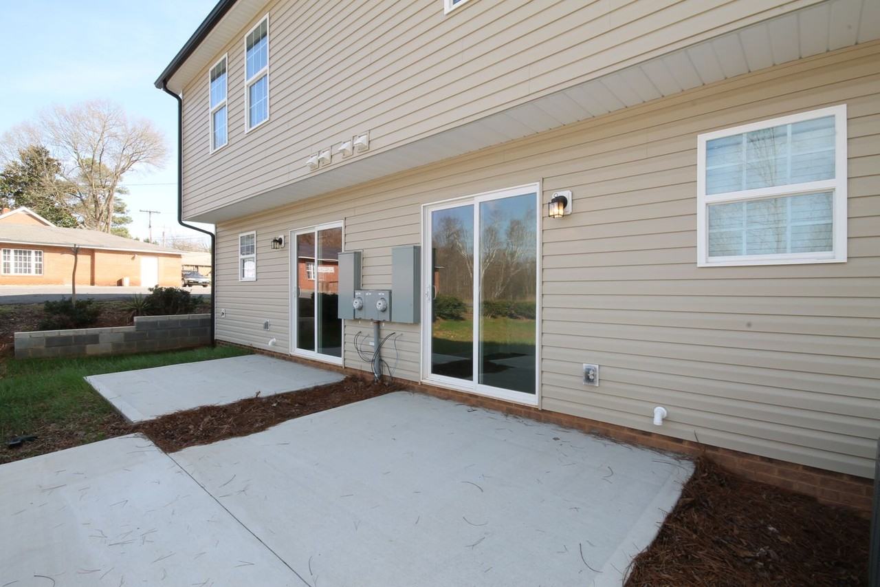 601 W Mclelland Ave - Photo 6 of 9