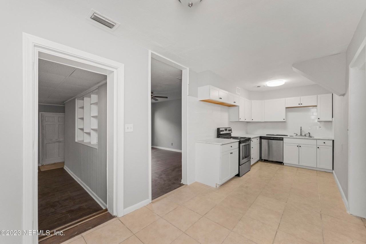 6171 Cedar Hills Blvd - Photo 7 of 14