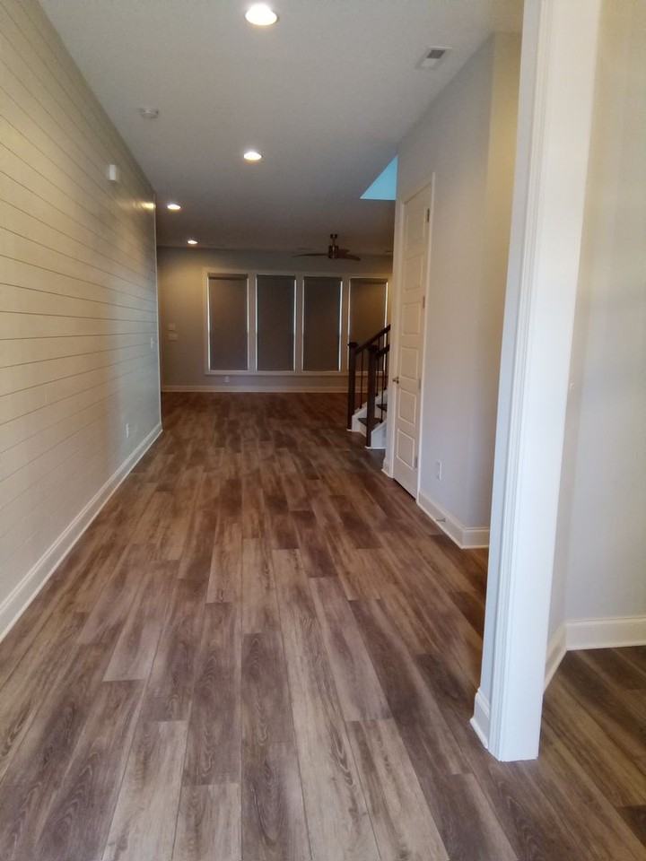 1747 Hickory Reserve Rd - Photo 3 of 19