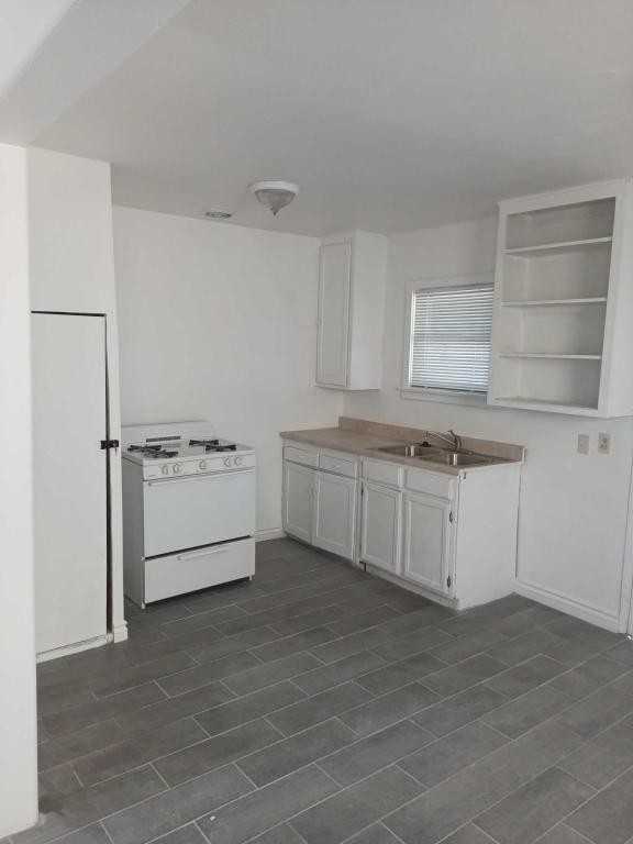 15593 L St - Photo 6 of 13