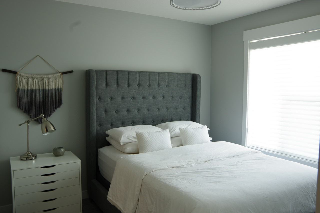 5301 Universal Cres - Photo 2 of 9