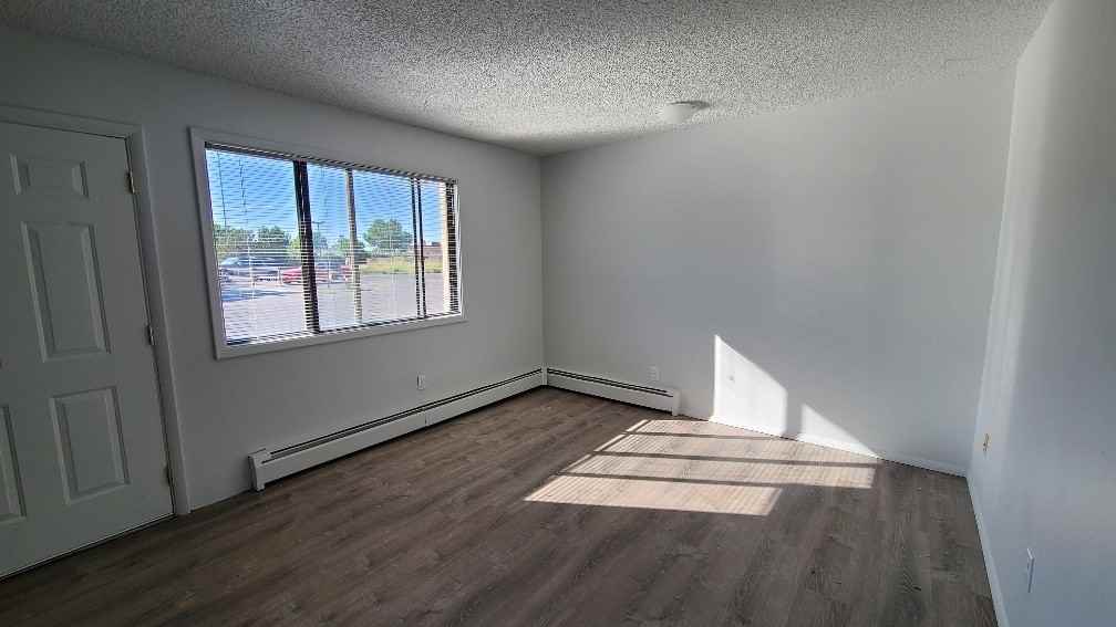 1835 Mountain View Dr #1 - Photo 3 of 8