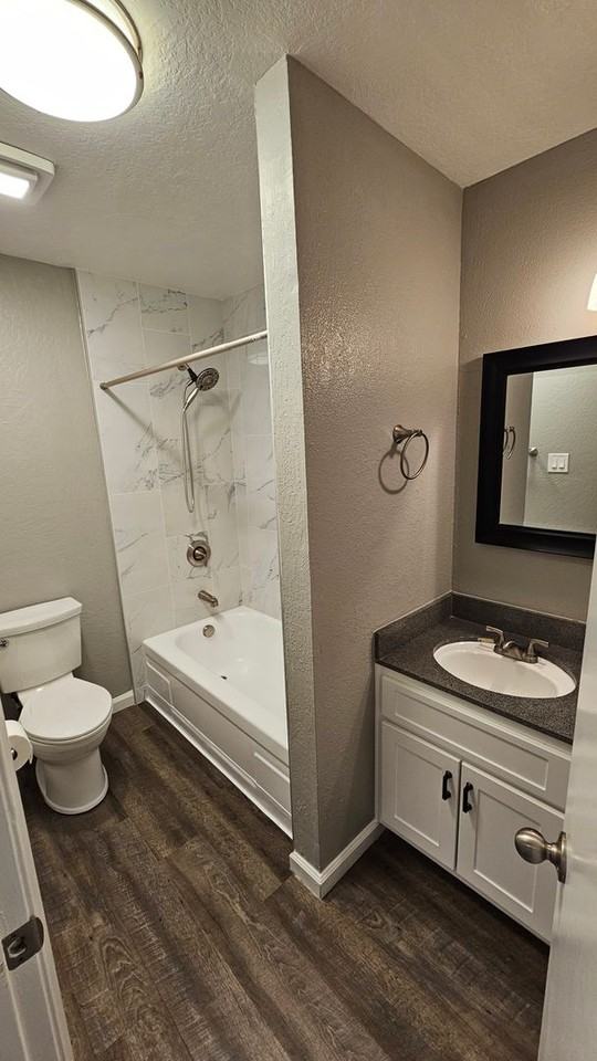 Providence House Apartments - Photo 4 of 9