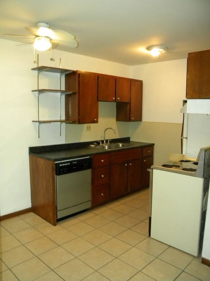 904-912 - Photo 2 of 8