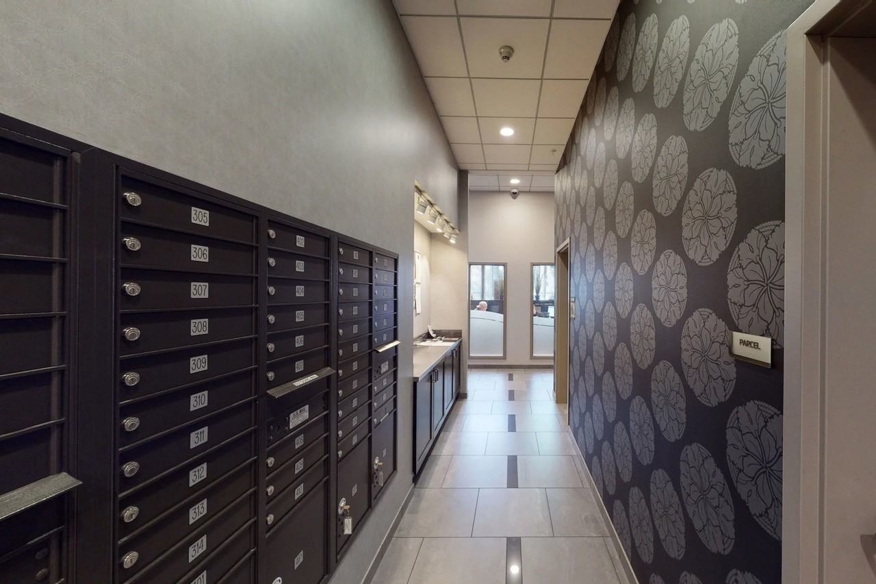 5th & 6th St E #322 - Photo 6 of 7