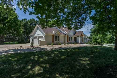 12020 Ensley Ln - Photo 2 of 27