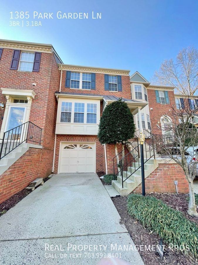 1385 Park Garden Ln, Reston, VA 20194 3 Bedroom House for 3,395/month