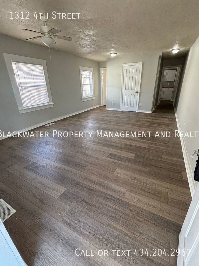 1312 4th St - Photo 3 of 6