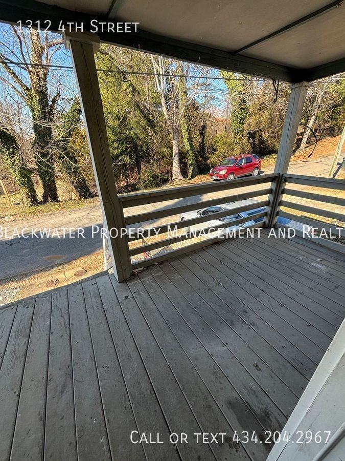 1312 4th St - Photo 2 of 6