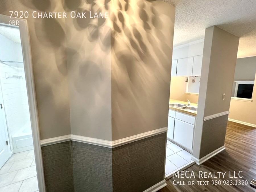 7920 Charter Oak Ln - Photo 2 of 20