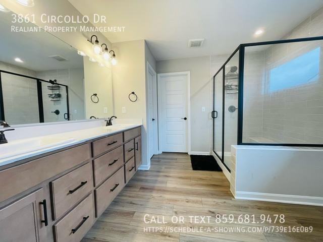 3861 Circollo Dr - Photo 3 of 19