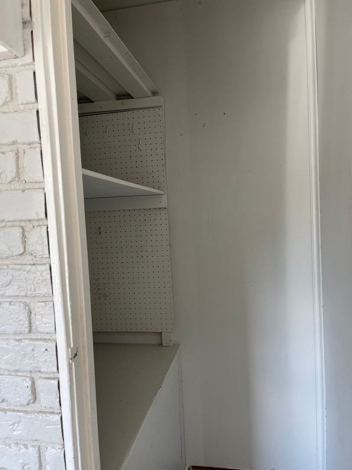 3870 Zinsle Ave - Photo 2 of 18