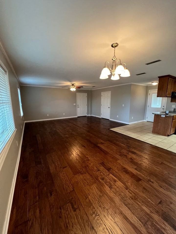 1521 County Road 533 - Photo 4 of 10