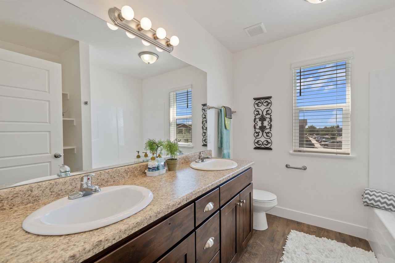 320 West 600 South - Photo 7 of 13