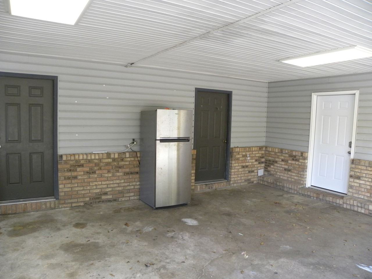 145 Madison Dr - Photo 7 of 19