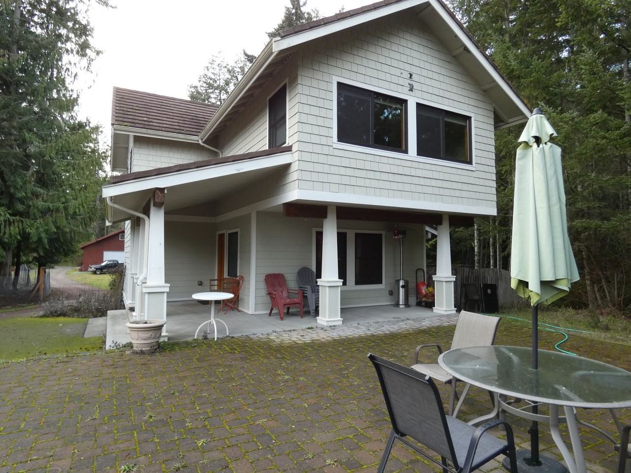 336 Hunt Rd - Photo 3 of 50