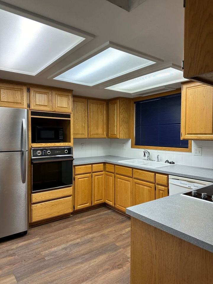 4892 Lone Oak Rd Se - Photo 3 of 15