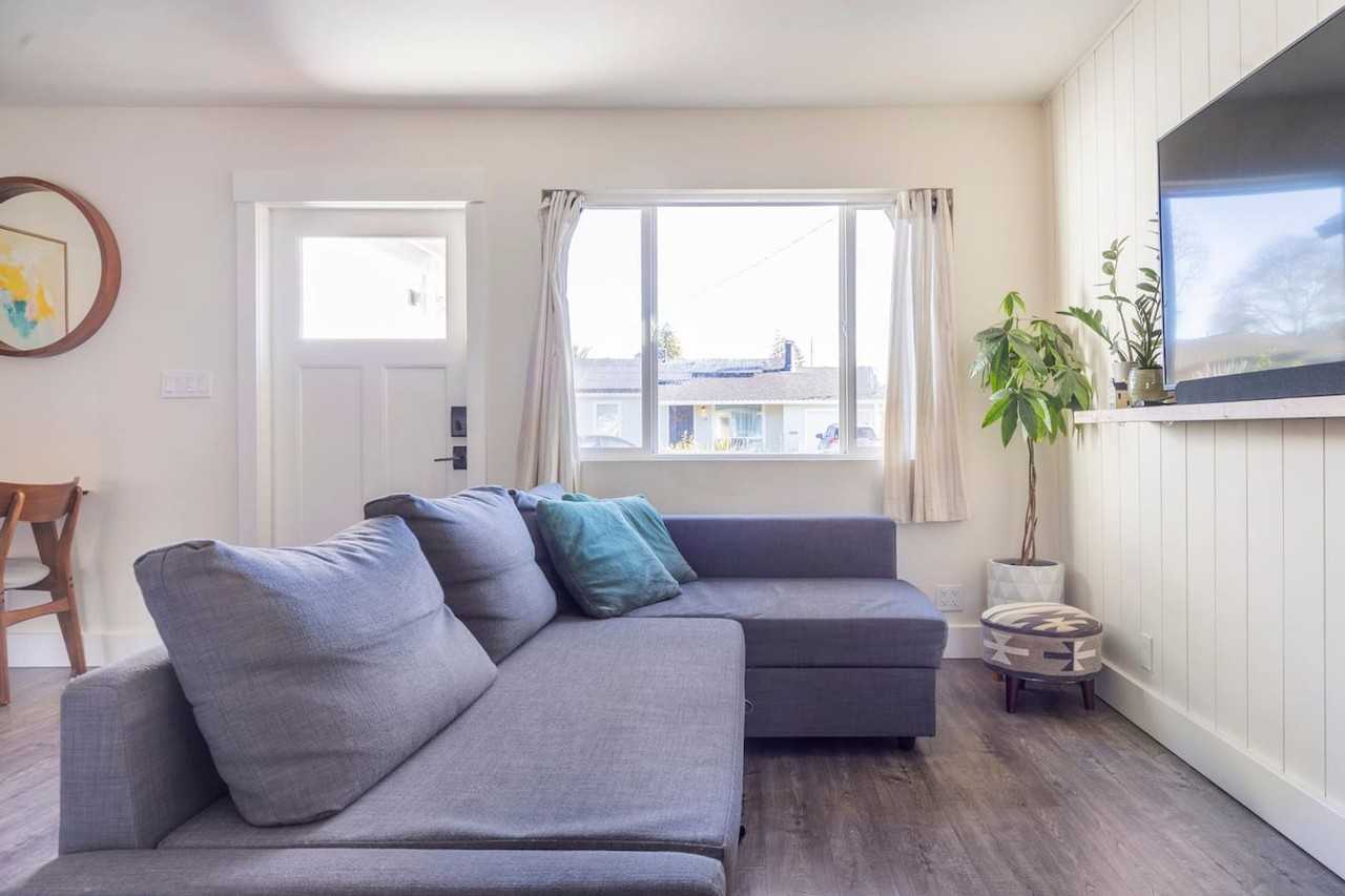 117 Dewitt Ave - Photo 2 of 25