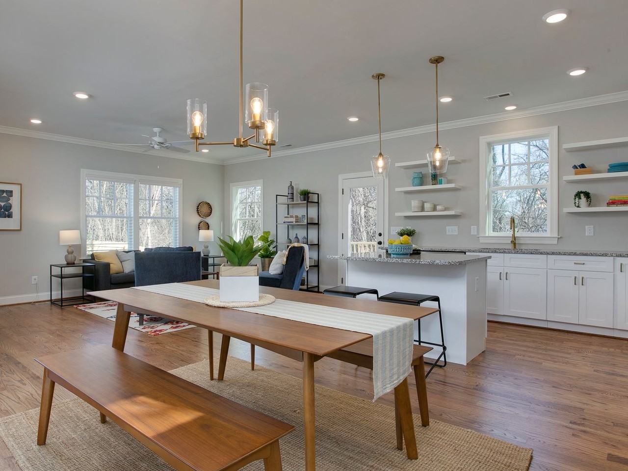 1108 N Hyde Park Ave - Photo 6 of 23