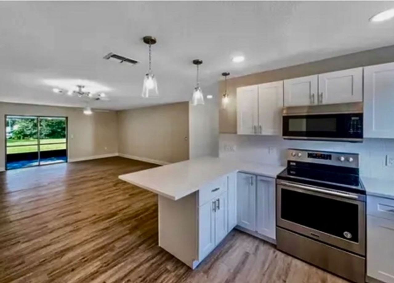 10518 Manassas Cir - Photo 3 of 23