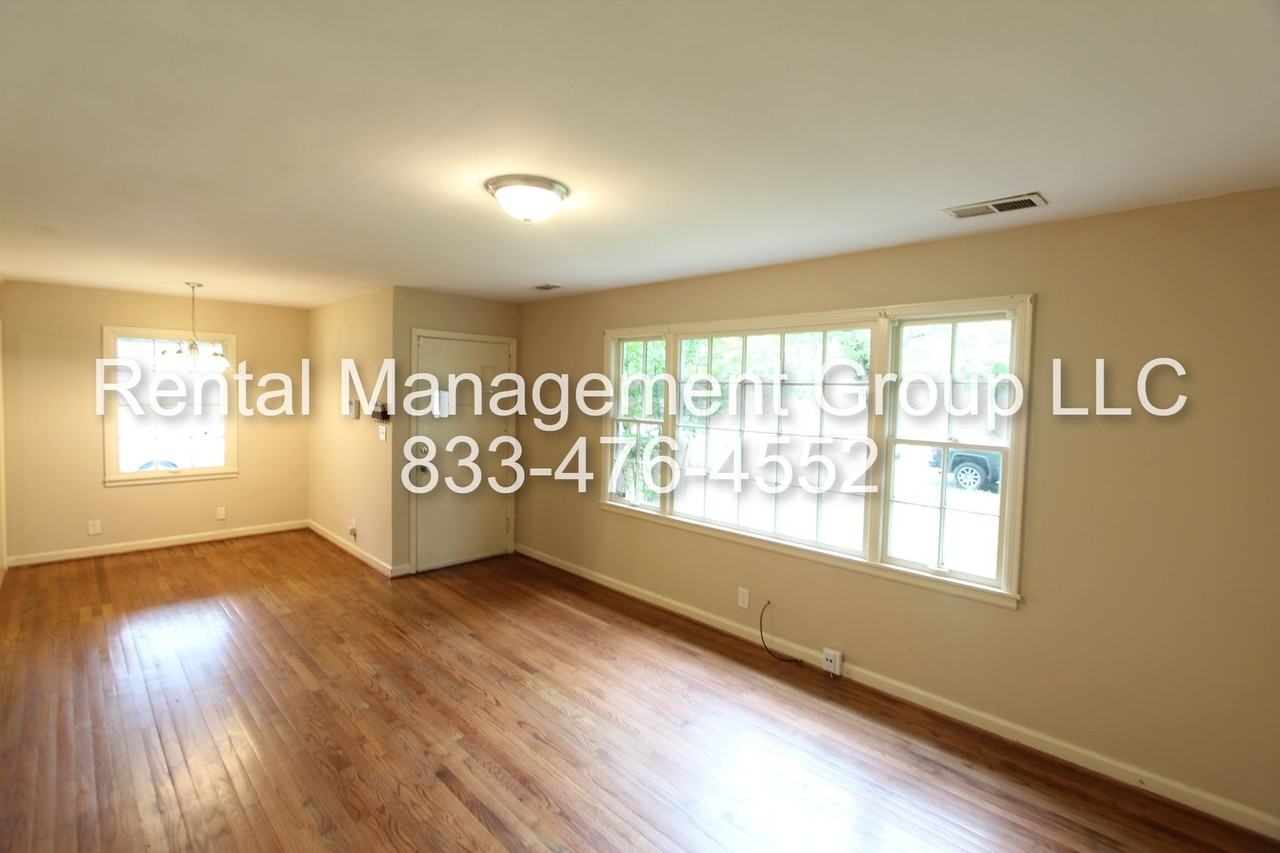 201 Rose Dr - Photo 4 of 17
