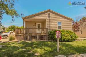 featured image of 1529 Fair Lane