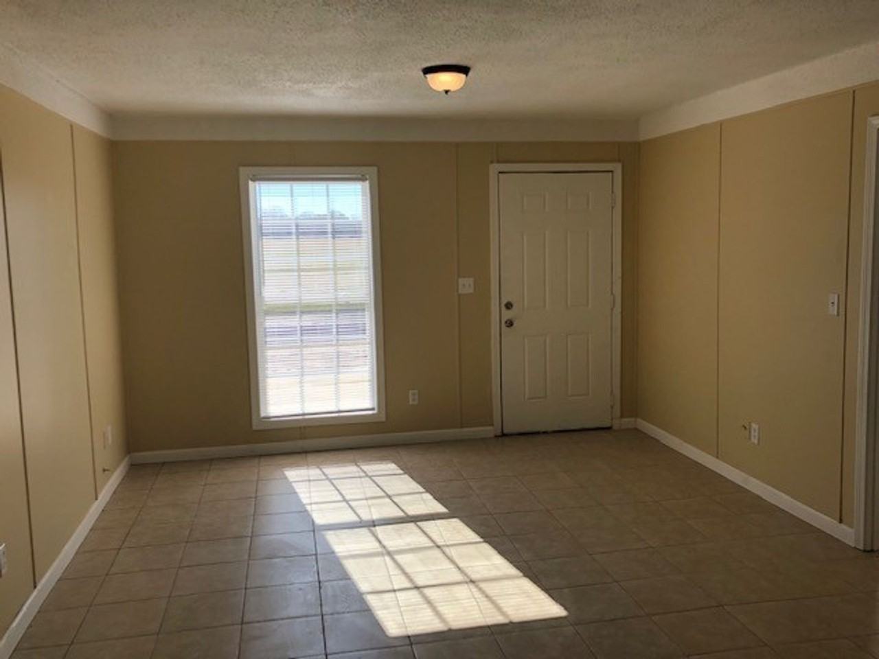 119A Katie Anna Dr - Photo 2 of 10