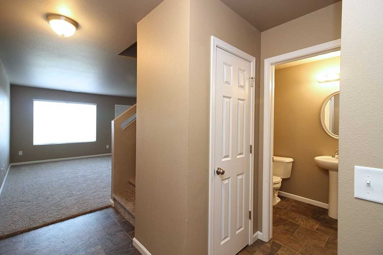 4231 Serenity Ct - Photo 3 of 23