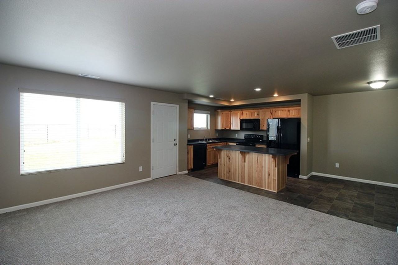 4231 Serenity Ct - Photo 5 of 23