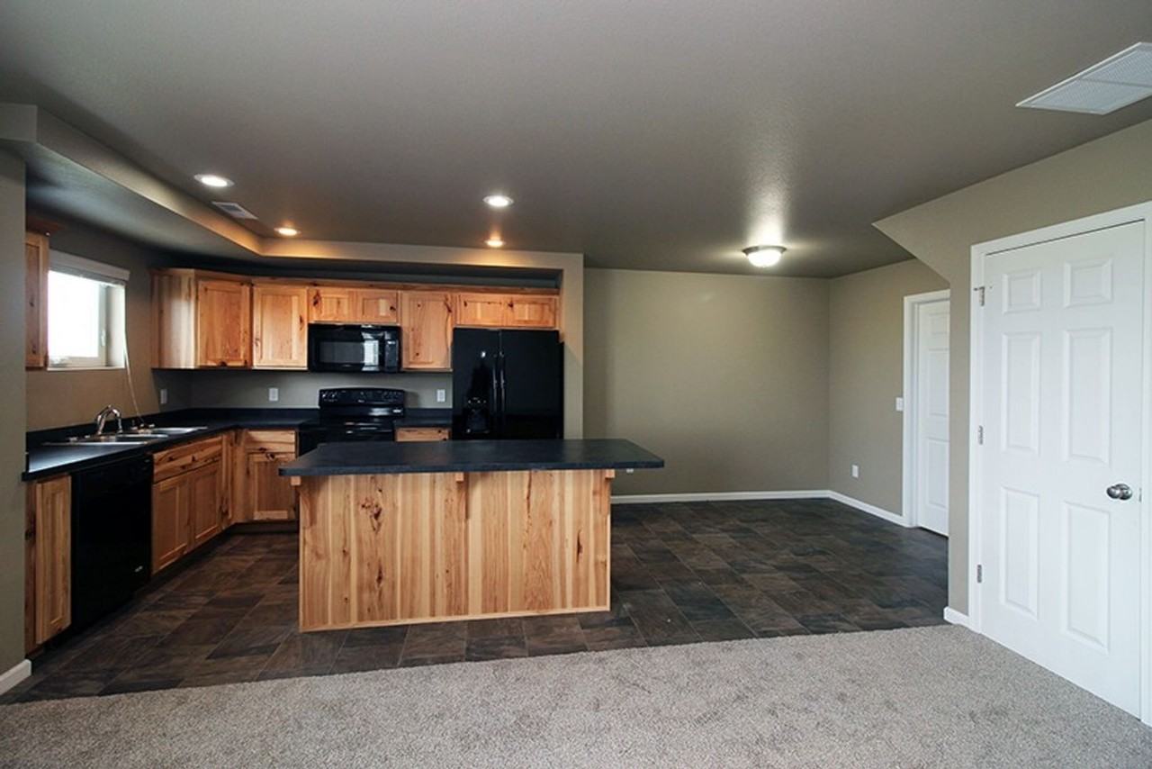 4231 Serenity Ct - Photo 7 of 23