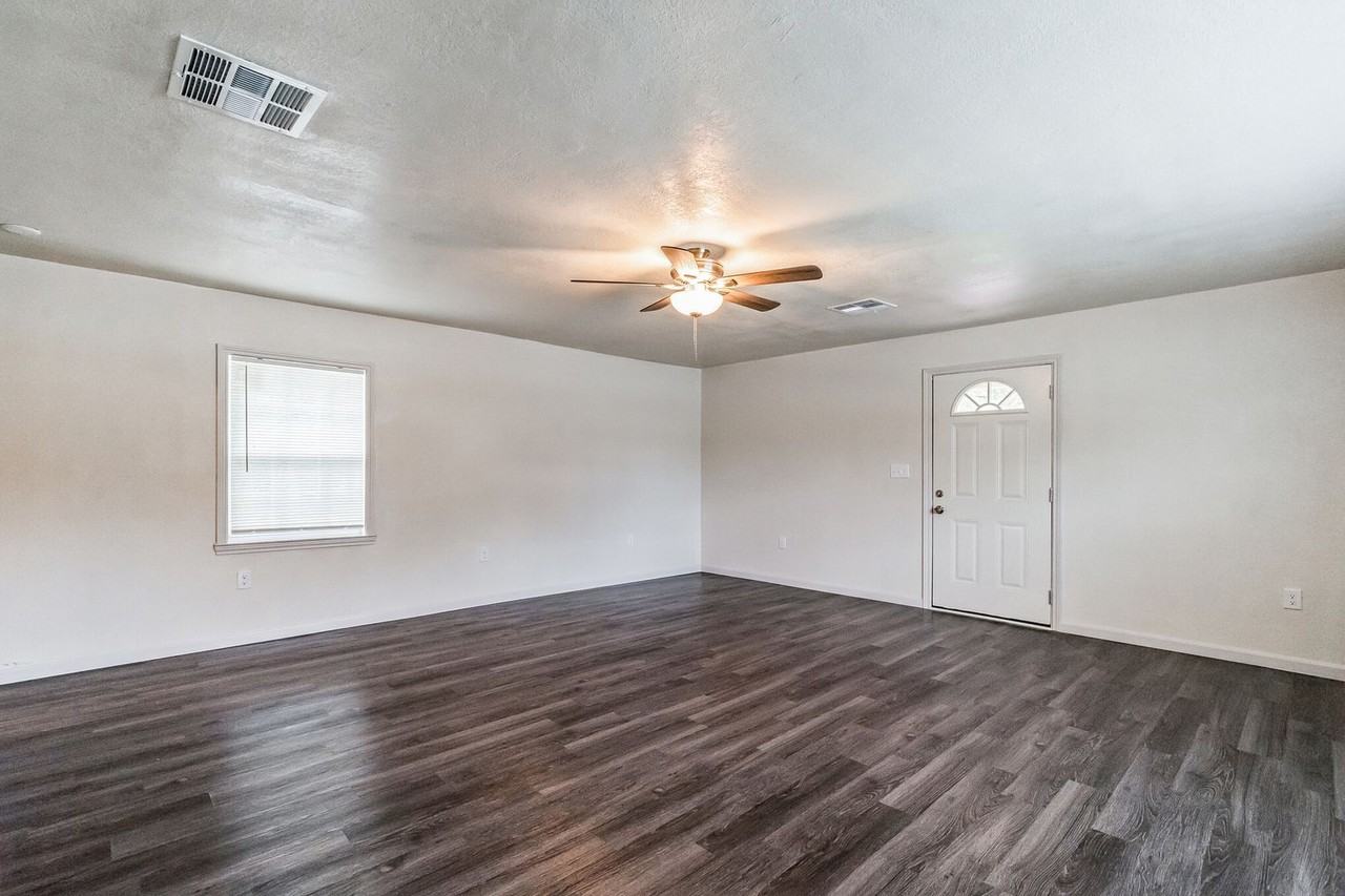 101 W Schreiner St - Photo 5 of 30