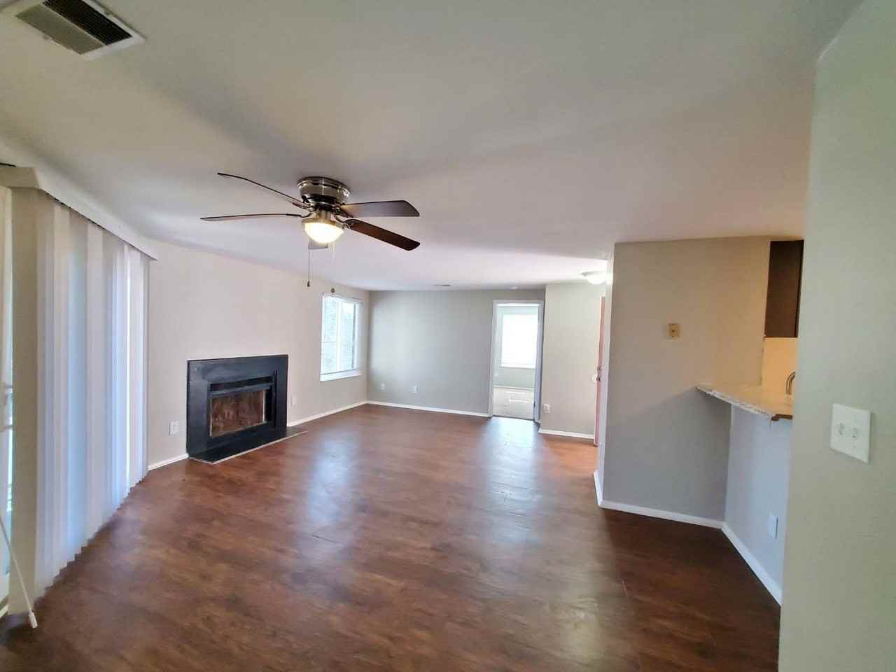 7516 Pebblestone Dr #F - Photo 4 of 25