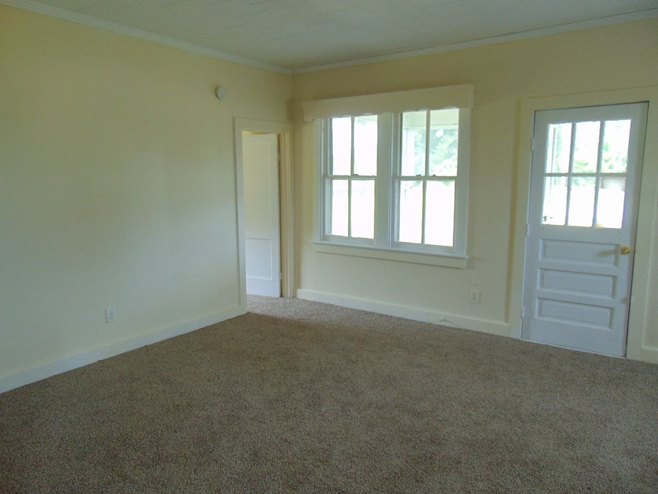 1760 Soundneck Rd - Photo 5 of 16