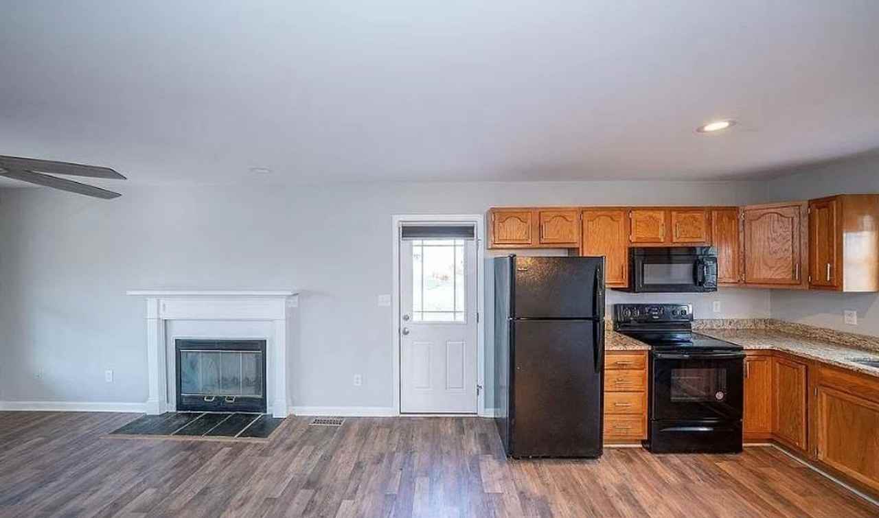 25 Glen Burnie Rd - Photo 5 of 17