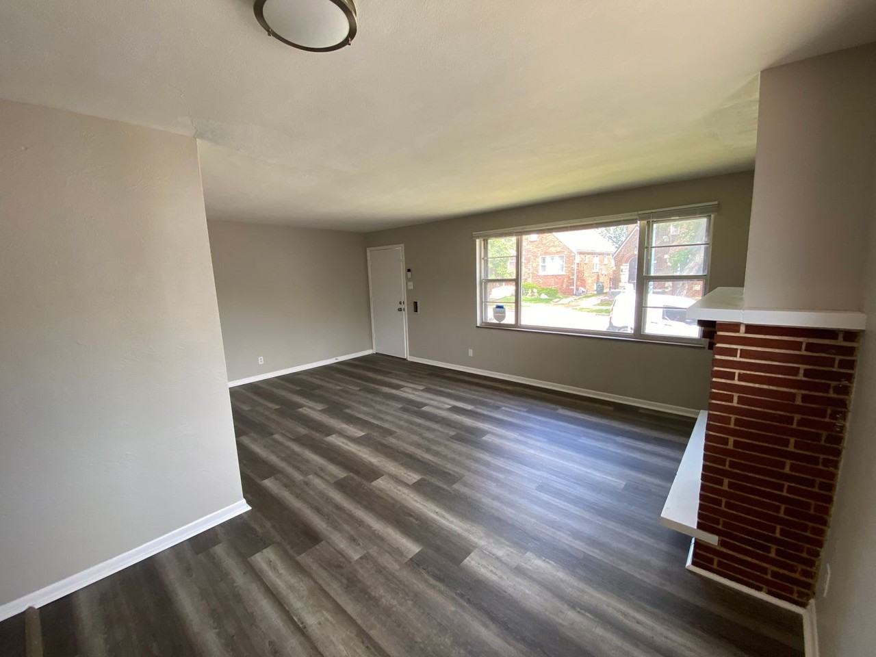 5915 Mimika Ave - Photo 3 of 21