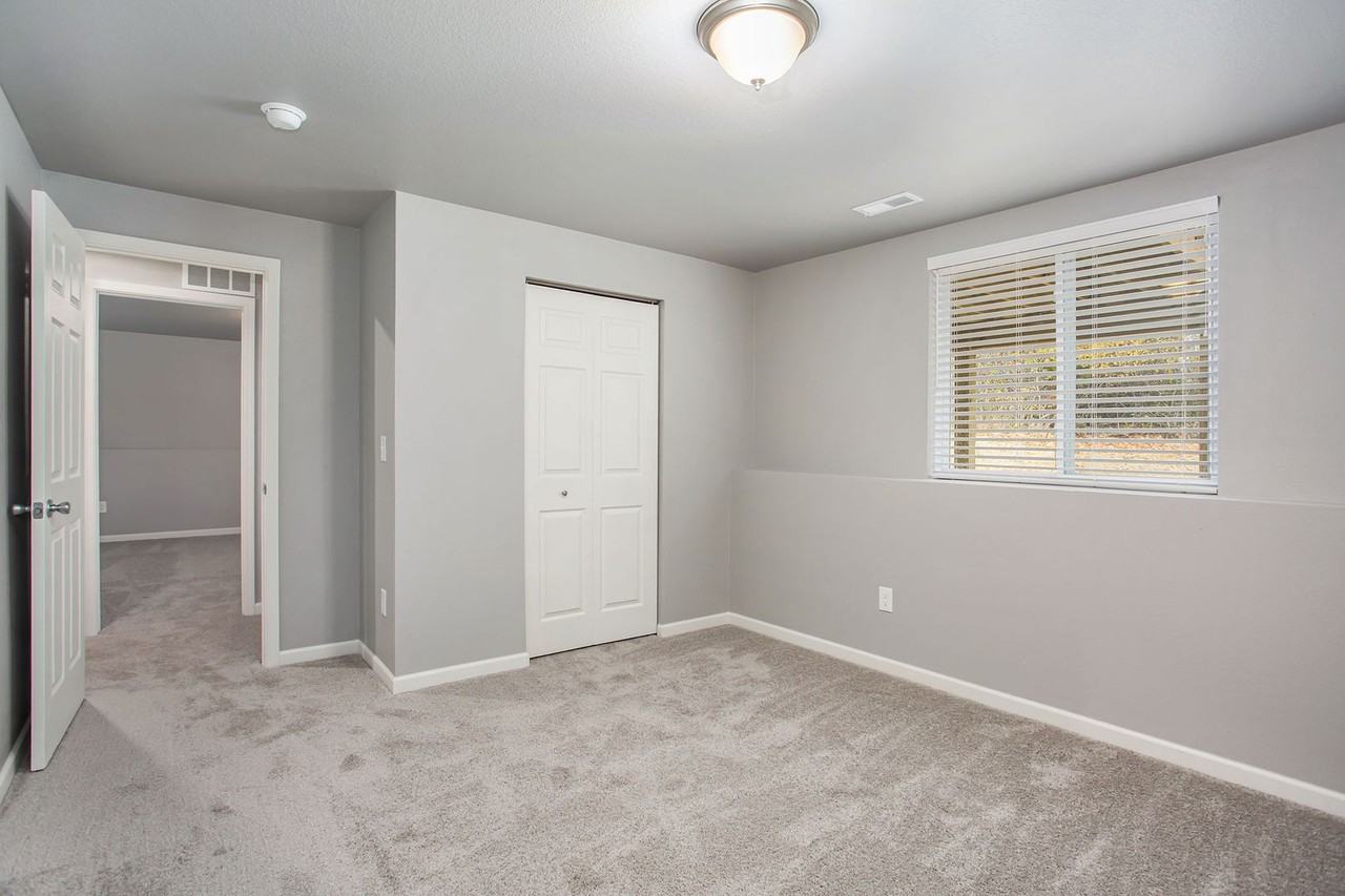 3021 Midwood St - Photo 6 of 17