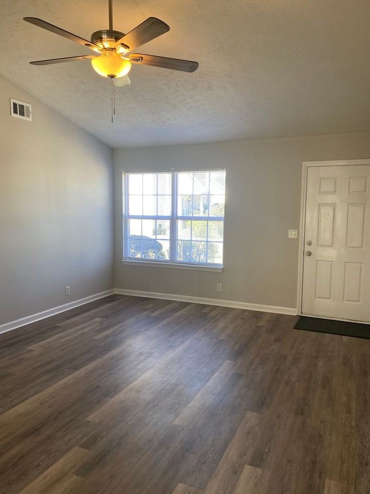 1155 Catawba Way - Photo 3 of 24