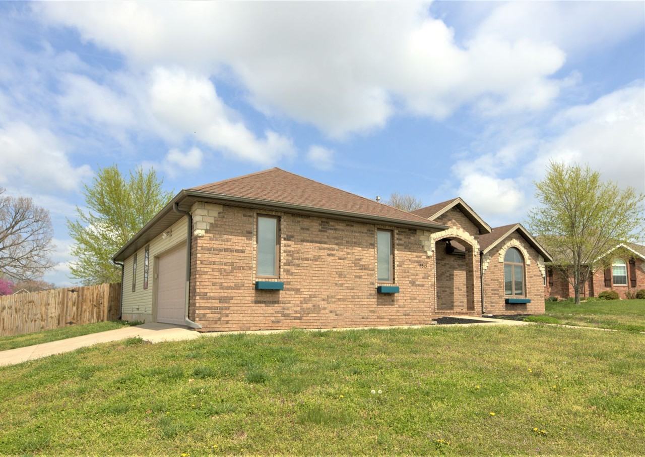 3515 W Teresa Ct - Photo 2 of 13