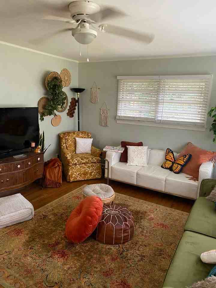 500 Woodland Hills Dr - Photo 2 of 12