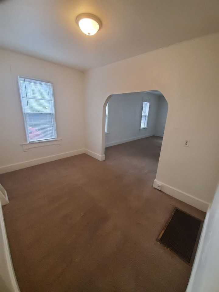 1168 Shawano Avenue - Photo 6 of 10