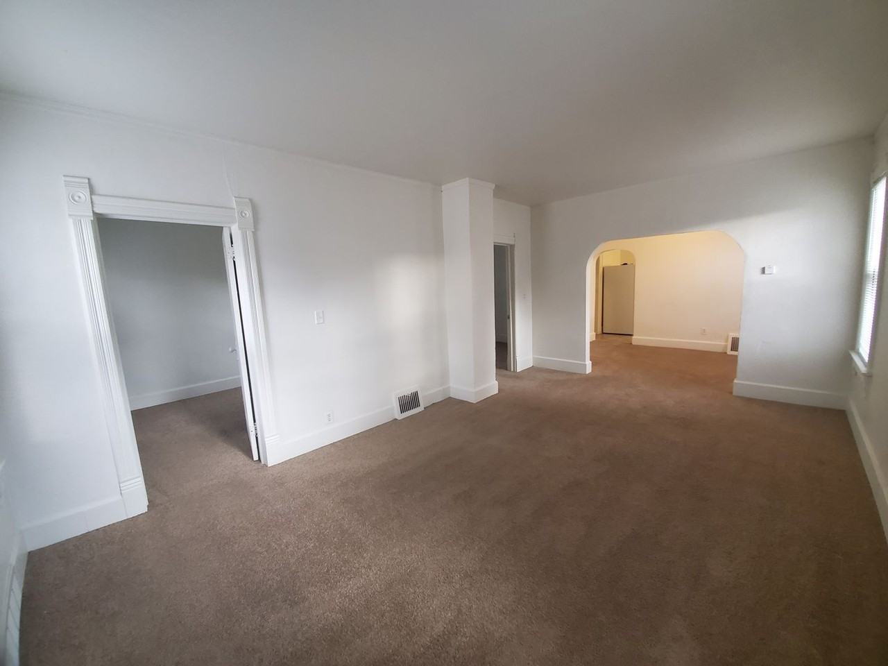 1168 Shawano Avenue - Photo 7 of 10